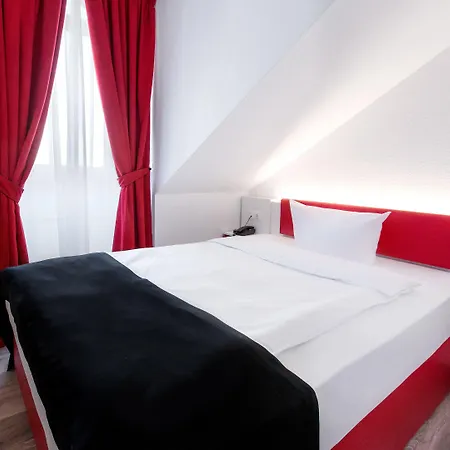 Dormero Muenchen-kirchheim Messe 4*