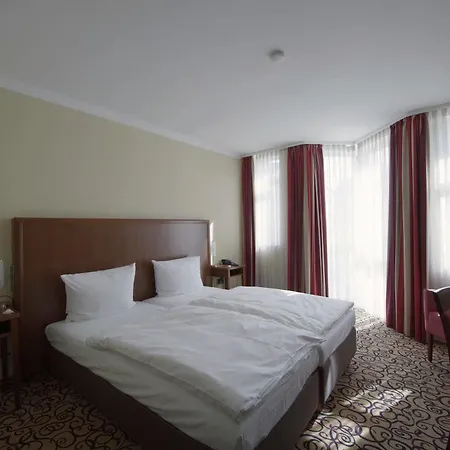Dormero Muenchen-kirchheim Messe Hotel 4*